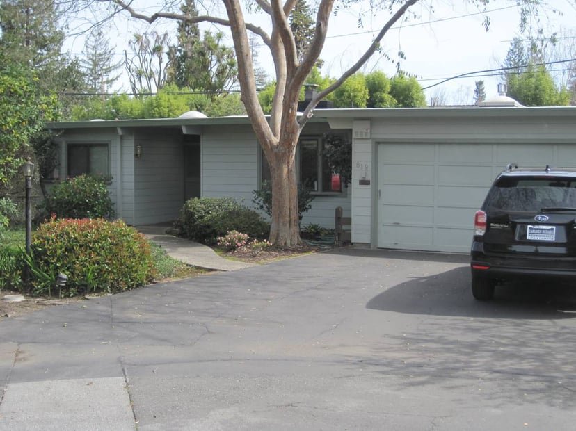 819 La Jennifer Way, Palo Alto, CA (Facebook House)